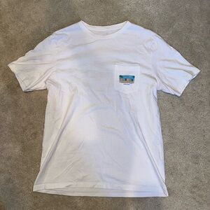 White Vineyard Vines Men’s Tshirt